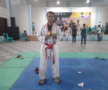 Dojang Taekwondo Tunas Muda Keo Tengah berhasil memboyong 13 medali dan Atlet Putri Terbaik di ajang Kejuaraan Continetal Taekwondo Mbay Open Turnamen Piala Kapolres Nagekeo