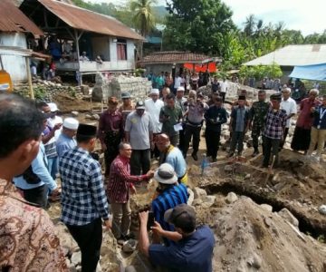 Bupati Nagekeo Yohanes Don Bosco Do, Meletakan Batu Pertama Pembangunan Masjid Al-Mujahidin Romba