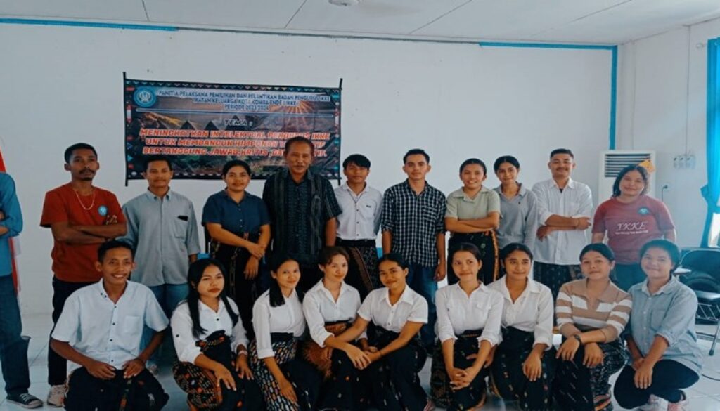 Yanuarius Tenggong Nahkodai Ikatan Keluarga Kota Komba Ende (IKKE) Periode 2023/2024