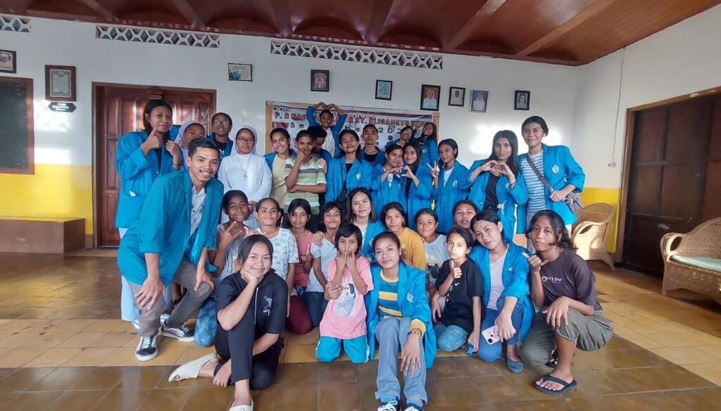 Mahasiswa Program Studi Pendidikan Matematika Kunjungi Panti Asuhan Naungan Kasih