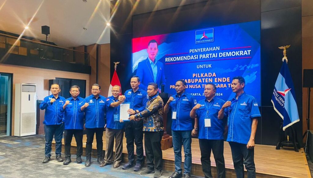Partai Demokrat resmi mendukung Yoseph Benediktus Badeoda-Dominikus Minggu Mere pada Pilkada Kabupaten Ende 2024.