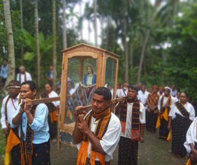 Dari Romba Menuju Ua, Langkah-Langkah Doa Mengantar Sang Bunda
