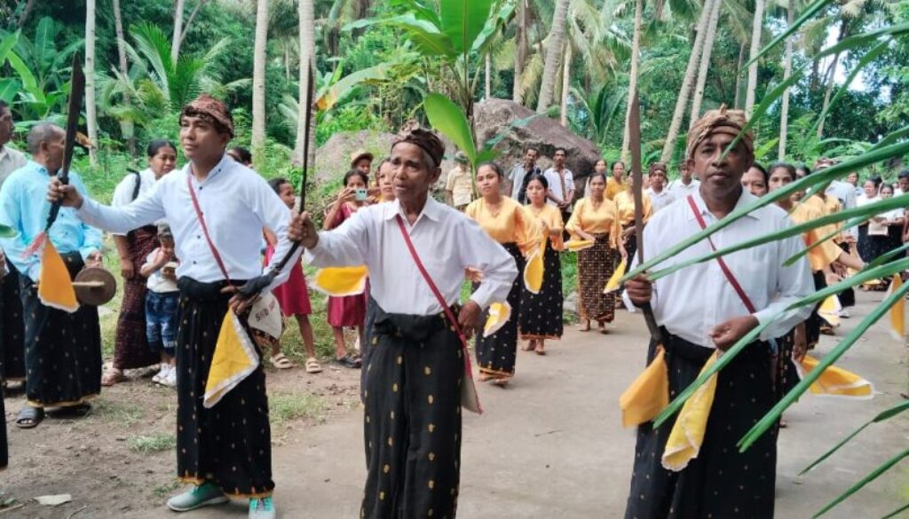 Dari Ua ke Mauara: Bunda Maria Menyatukan Umat dalam Sukacita