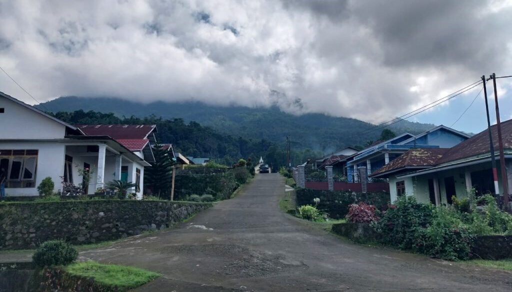 Ululoga Tak Diam: Desa Wisata Menggugat Proyek Geotermal Pajoreja